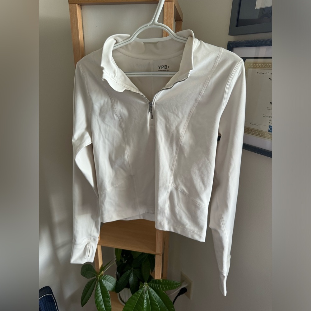 Abercrombie and Fitch YPB cropped half zip
